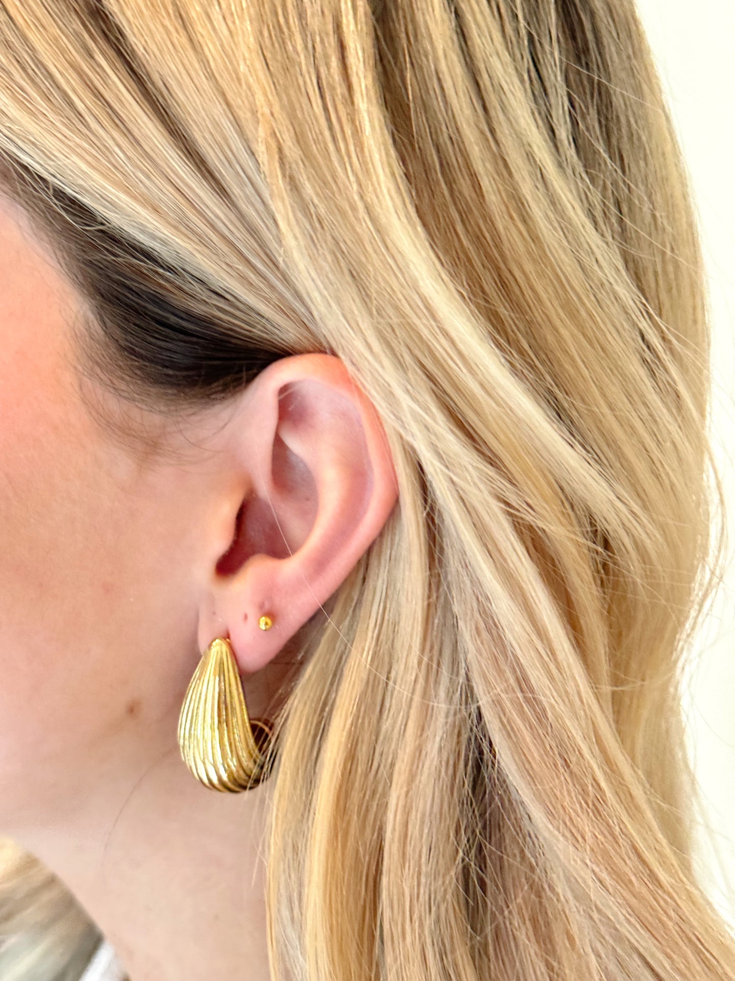 WS- Ripple Teardrop Earrings
