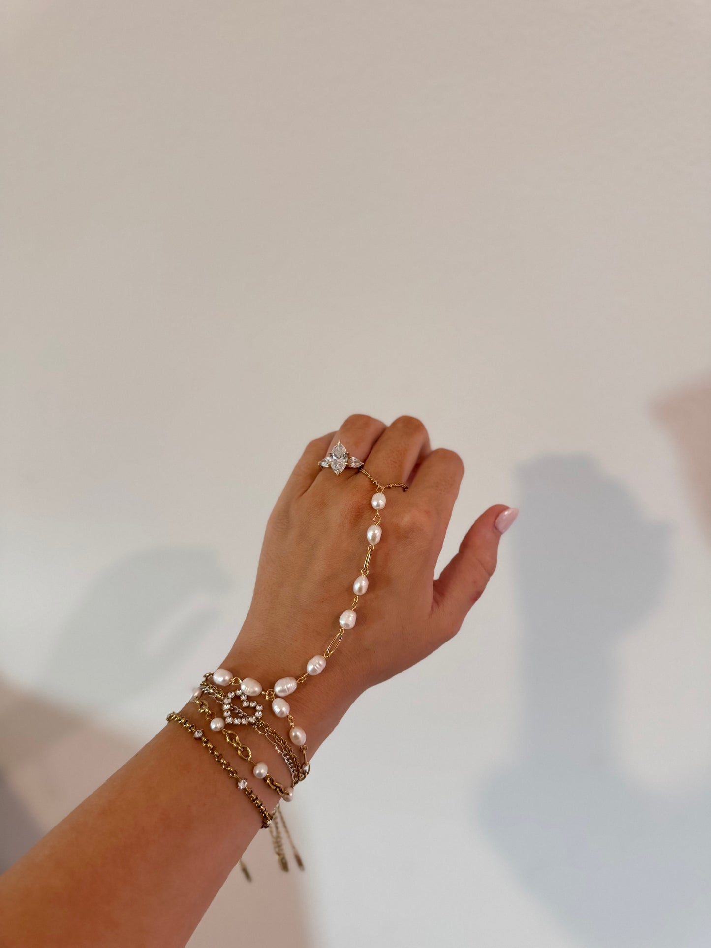 Paisley Pearl Handchain