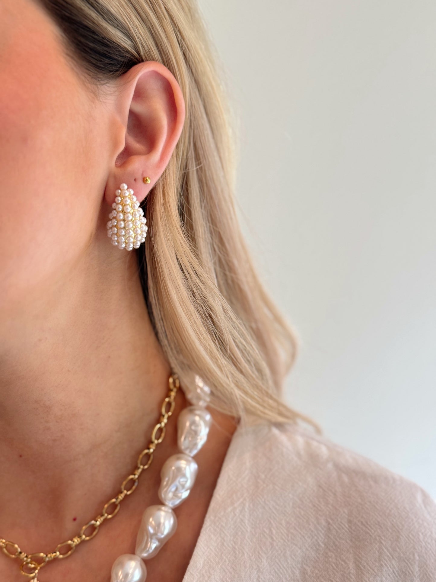 Prim Pearl Teardrop Earrings