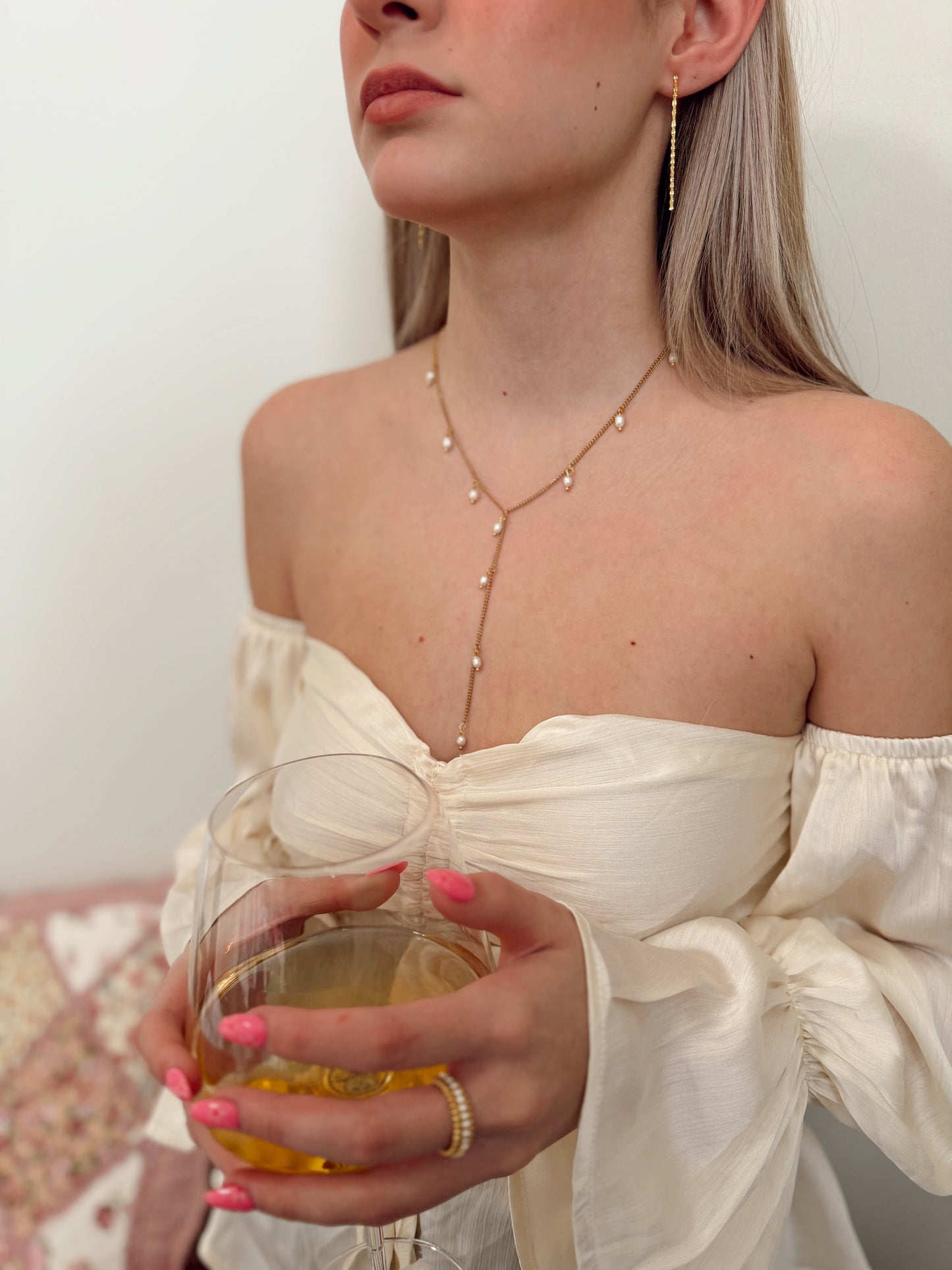 Lorelei Pearl Y Lariat Necklace