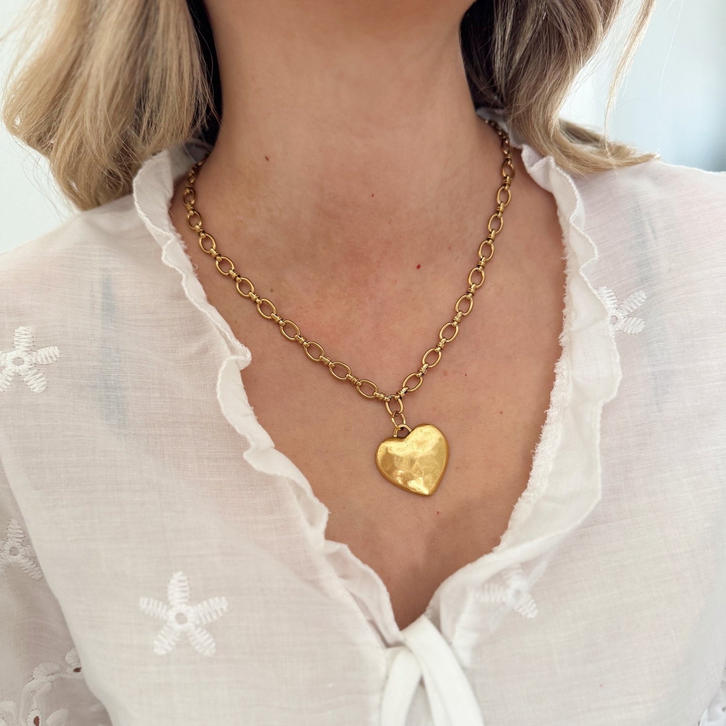 Small Vintage Heart Necklace