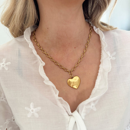Small Vintage Heart Necklace